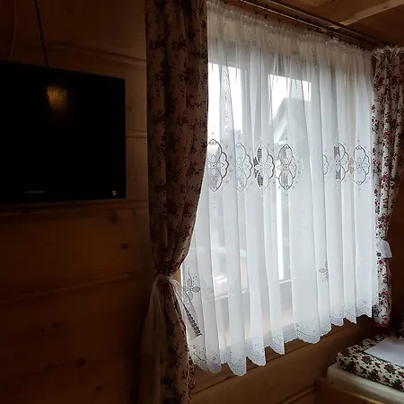 Kwatera prywatna Hanusina Chałupa Wynajem Pokoi
